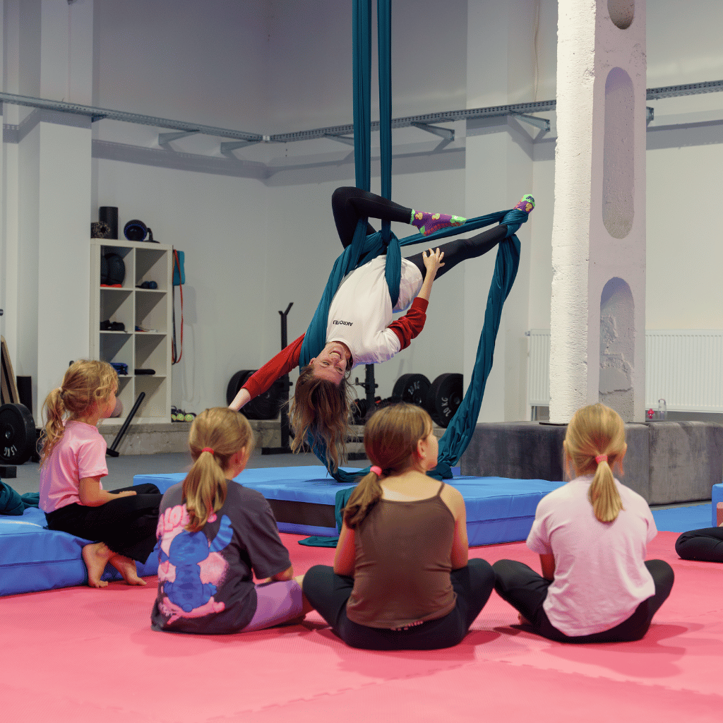 Aerial Silk Poznań